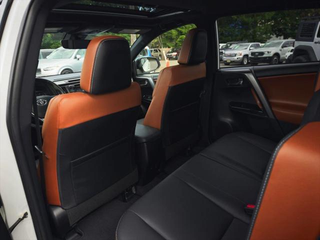 2018 Toyota RAV4 SE