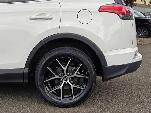 2018 Toyota RAV4 SE