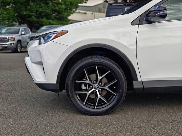 2018 Toyota RAV4 SE