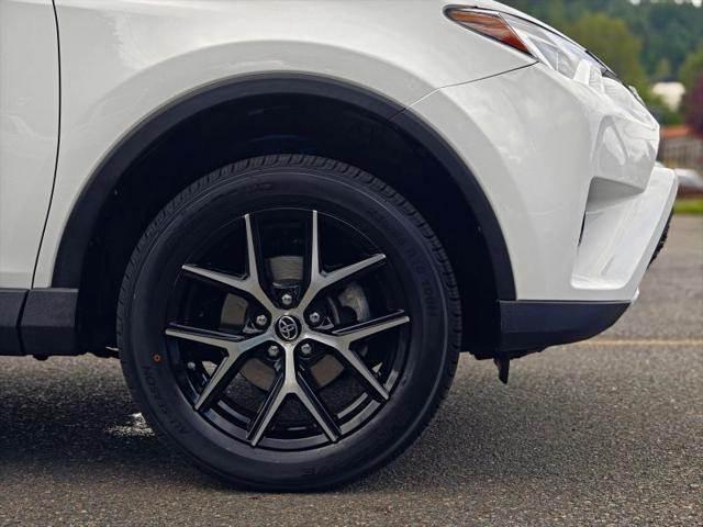 2018 Toyota RAV4 SE