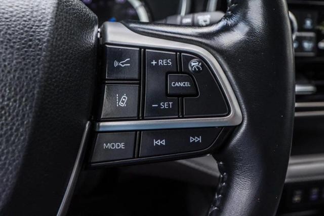 2022 Toyota Highlander Hybrid XLE