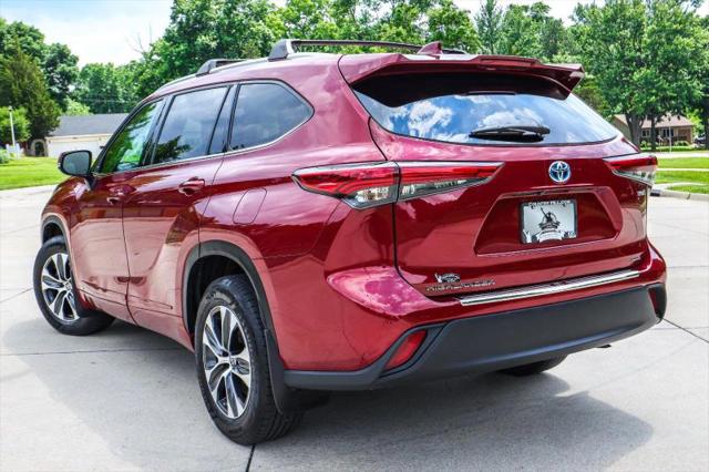 2022 Toyota Highlander Hybrid XLE