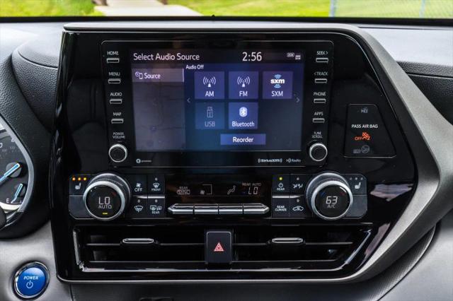 2022 Toyota Highlander Hybrid XLE