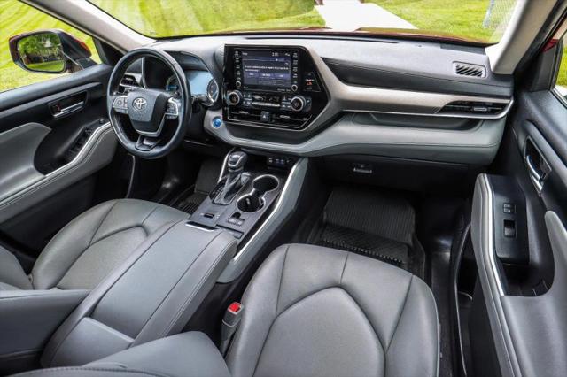 2022 Toyota Highlander Hybrid XLE