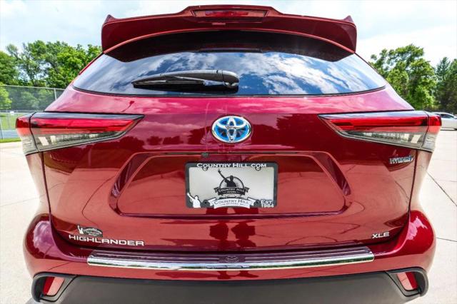 2022 Toyota Highlander Hybrid XLE