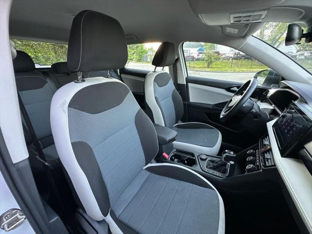 2025 Volkswagen Taos 1.5T S