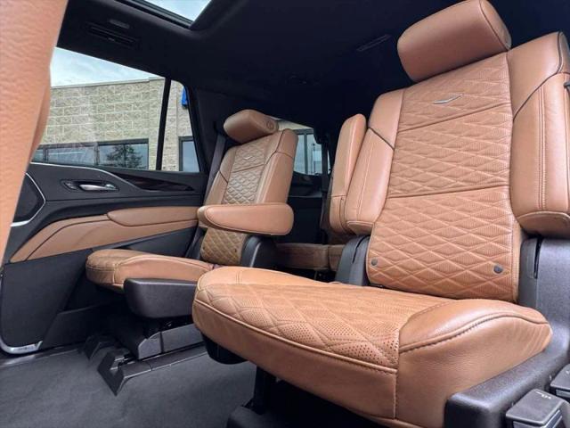 2022 Cadillac Escalade 4WD Sport