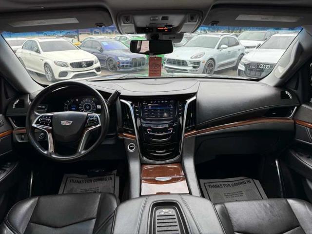 2018 Cadillac Escalade Luxury