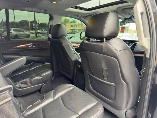 2018 Cadillac Escalade Luxury