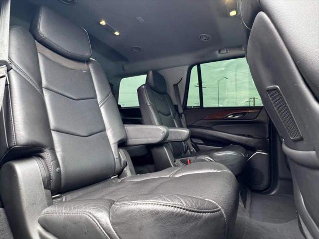 2018 Cadillac Escalade Luxury