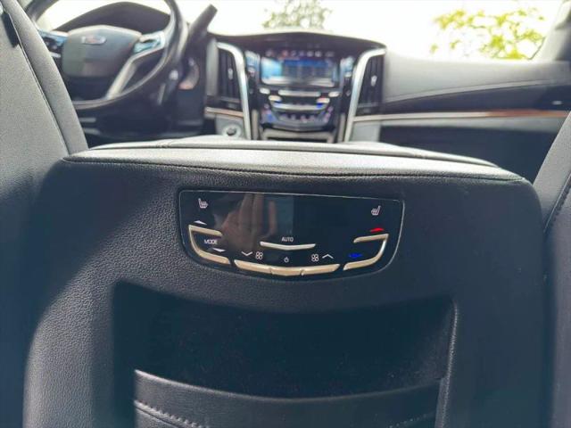 2018 Cadillac Escalade Luxury