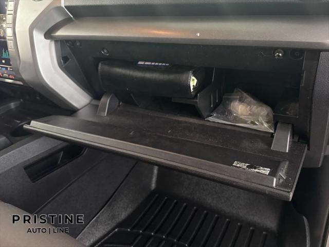 2016 Toyota Tundra SR5 5.7L V8