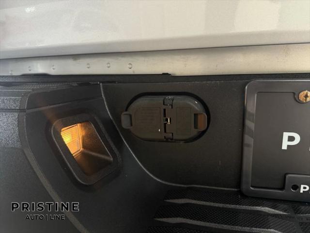 2016 Toyota Tundra SR5 5.7L V8