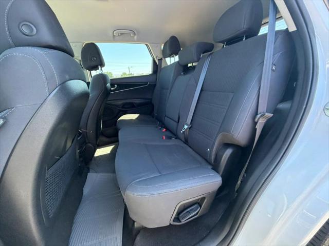 2017 Kia Sorento 2.4L LX