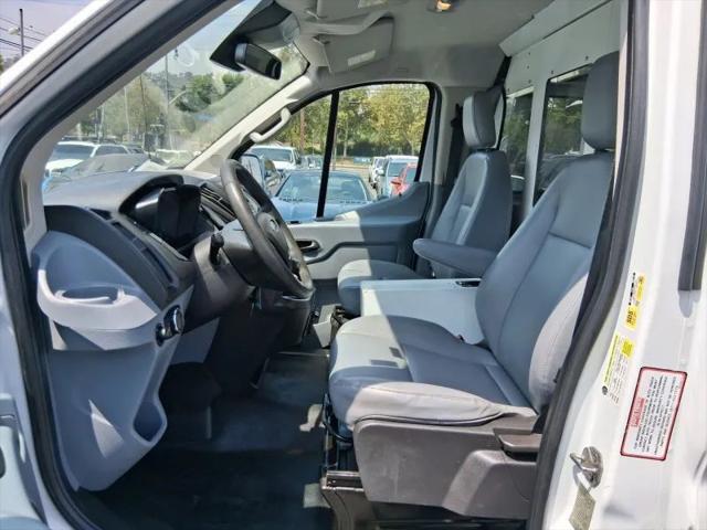 2016 Ford Transit w/60/40 Side Door w/RWB