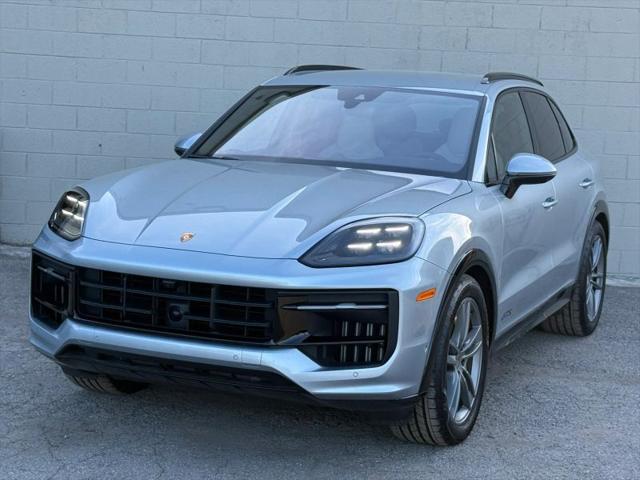 2025 Porsche Cayenne GTS