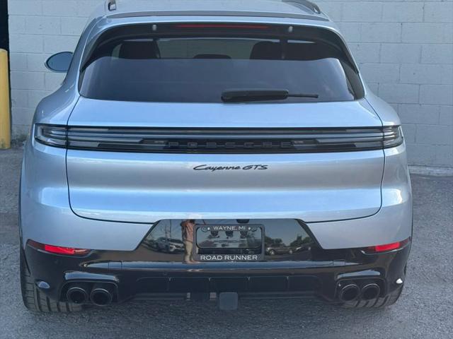 2025 Porsche Cayenne GTS