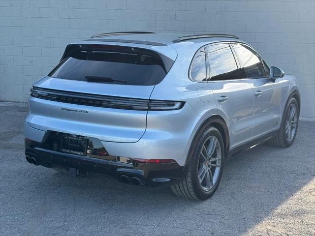 2025 Porsche Cayenne GTS