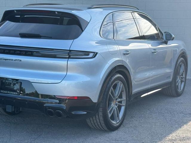 2025 Porsche Cayenne GTS