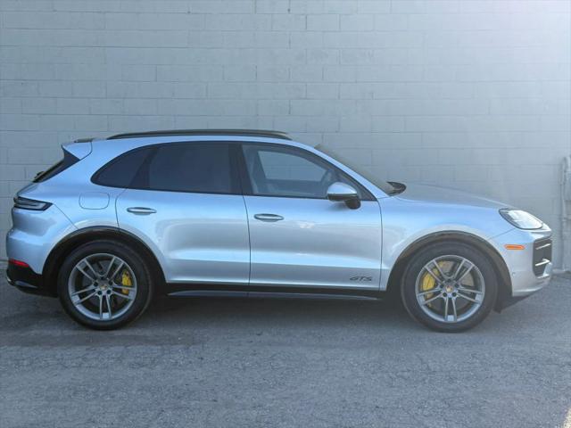 2025 Porsche Cayenne GTS