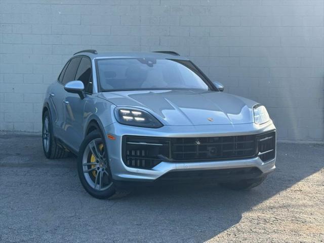 2025 Porsche Cayenne GTS