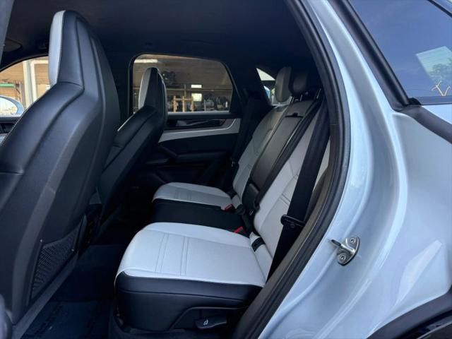 2025 Porsche Cayenne GTS