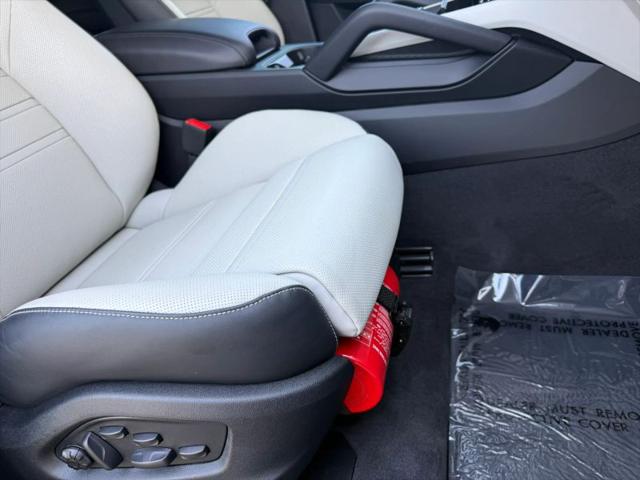 2025 Porsche Cayenne GTS
