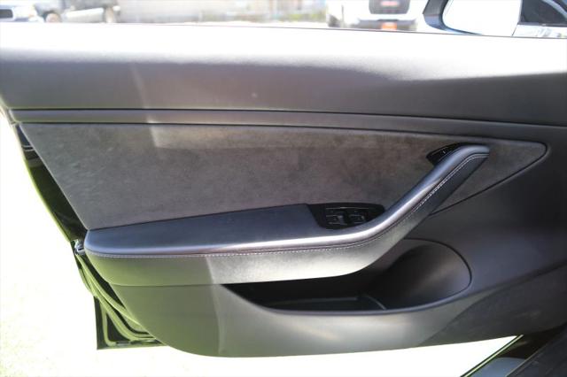 2019 Tesla Model 3 Mid Range