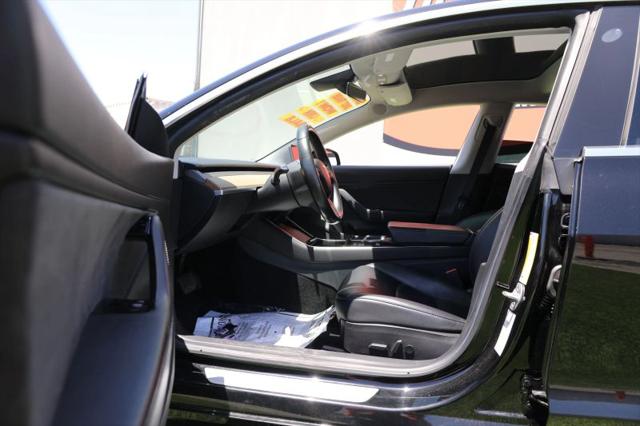 2019 Tesla Model 3 Mid Range
