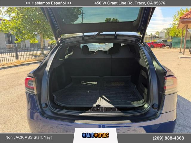 2023 Tesla Model X Standard Range