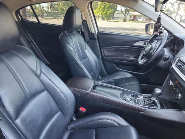 2018 Mazda Mazda3 Touring