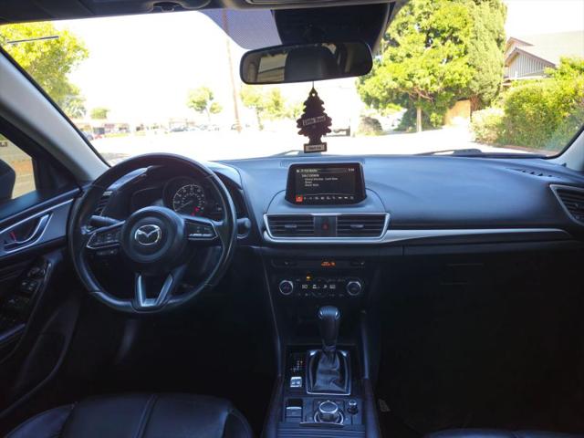 2018 Mazda Mazda3 Touring