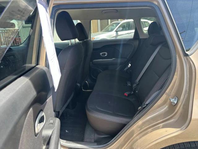 2016 Kia Soul Base