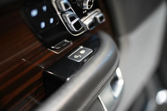2021 Land Rover Range Rover Autobiography