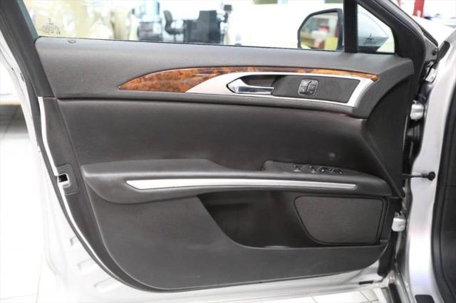 2014 Lincoln MKZ Base