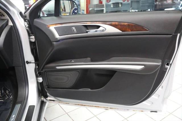 2014 Lincoln MKZ Base