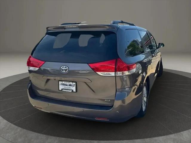 2011 Toyota Sienna XLE V6
