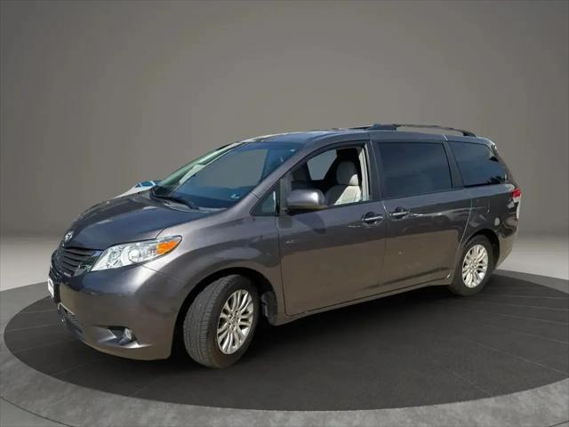 2011 Toyota Sienna XLE V6