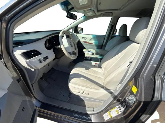 2011 Toyota Sienna XLE V6