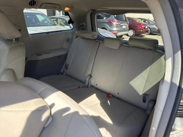 2011 Toyota Sienna XLE V6