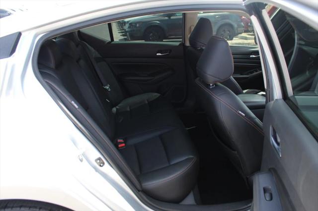 2021 Nissan Altima SR FWD