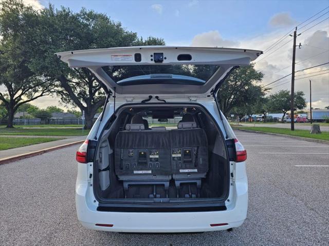 2018 Toyota Sienna XLE Premium 8 Passenger