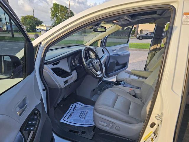 2018 Toyota Sienna XLE Premium 8 Passenger