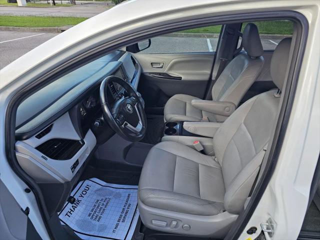 2018 Toyota Sienna XLE Premium 8 Passenger