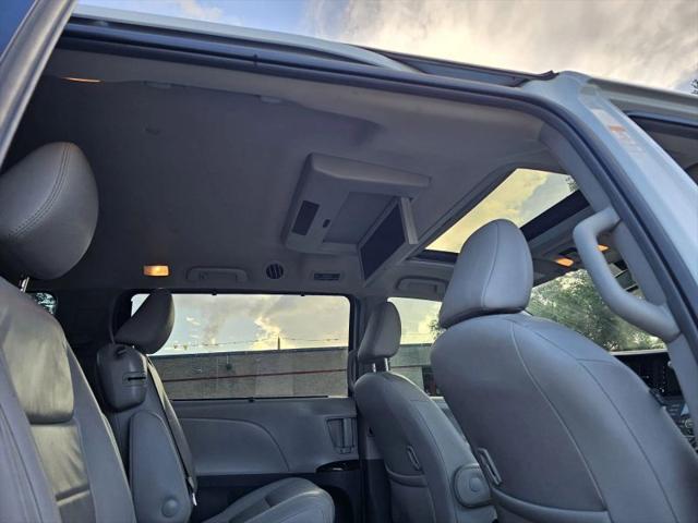 2018 Toyota Sienna XLE Premium 8 Passenger