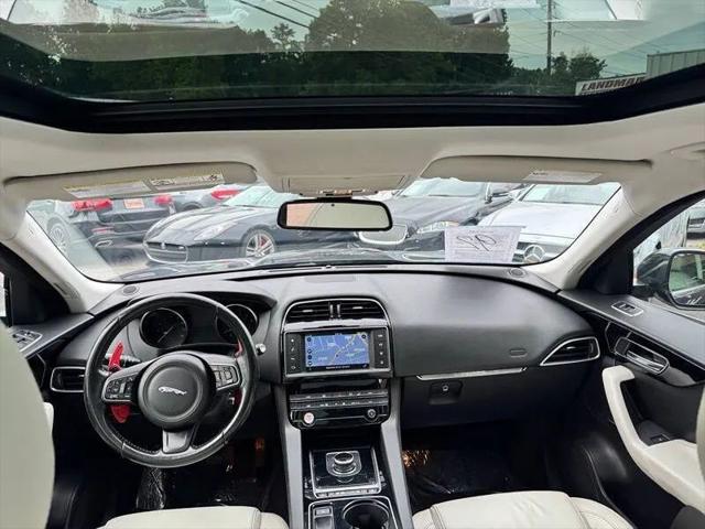2017 Jaguar F-PACE 35t Prestige