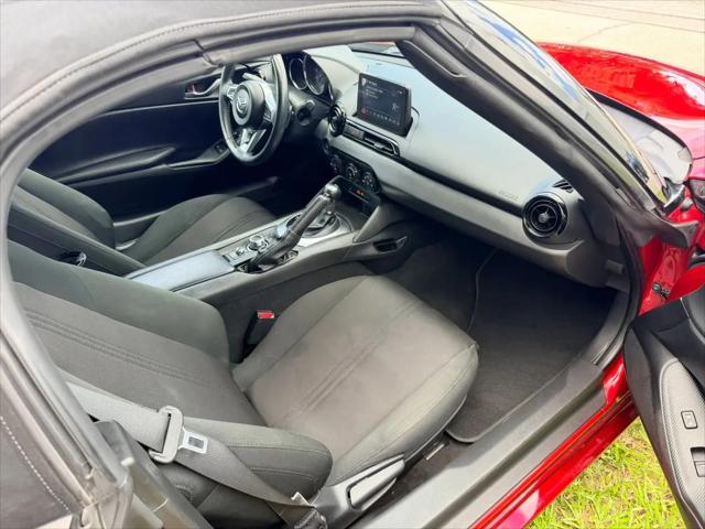 2020 Mazda MX-5 Sport