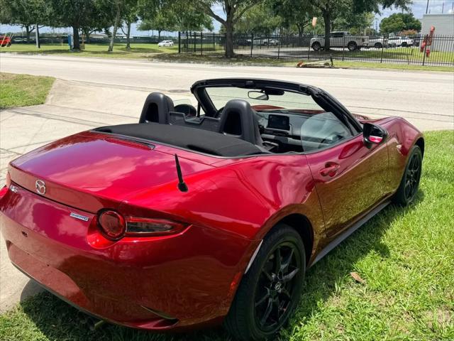 2020 Mazda MX-5 Sport