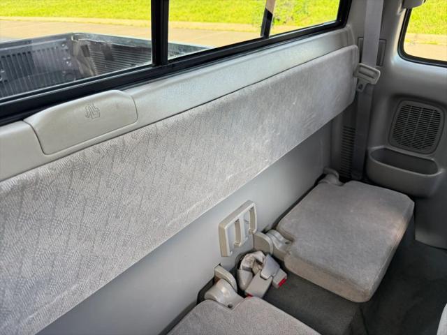 2003 Toyota Tacoma Base