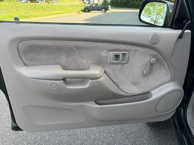 2003 Toyota Tacoma Base